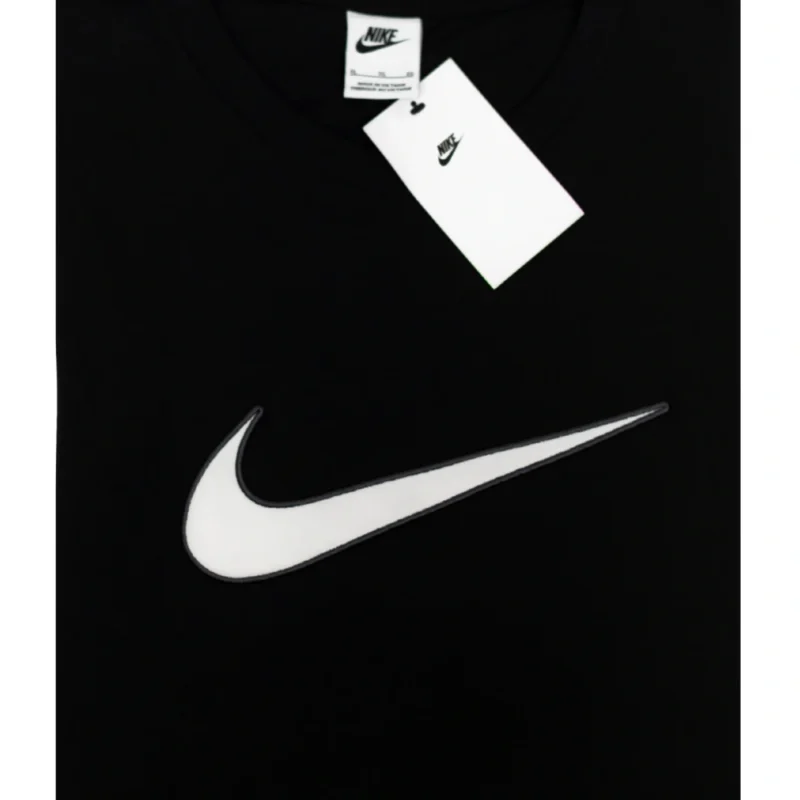 Nike Swoosh T-Shirt