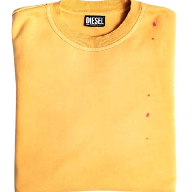 T-just sweater